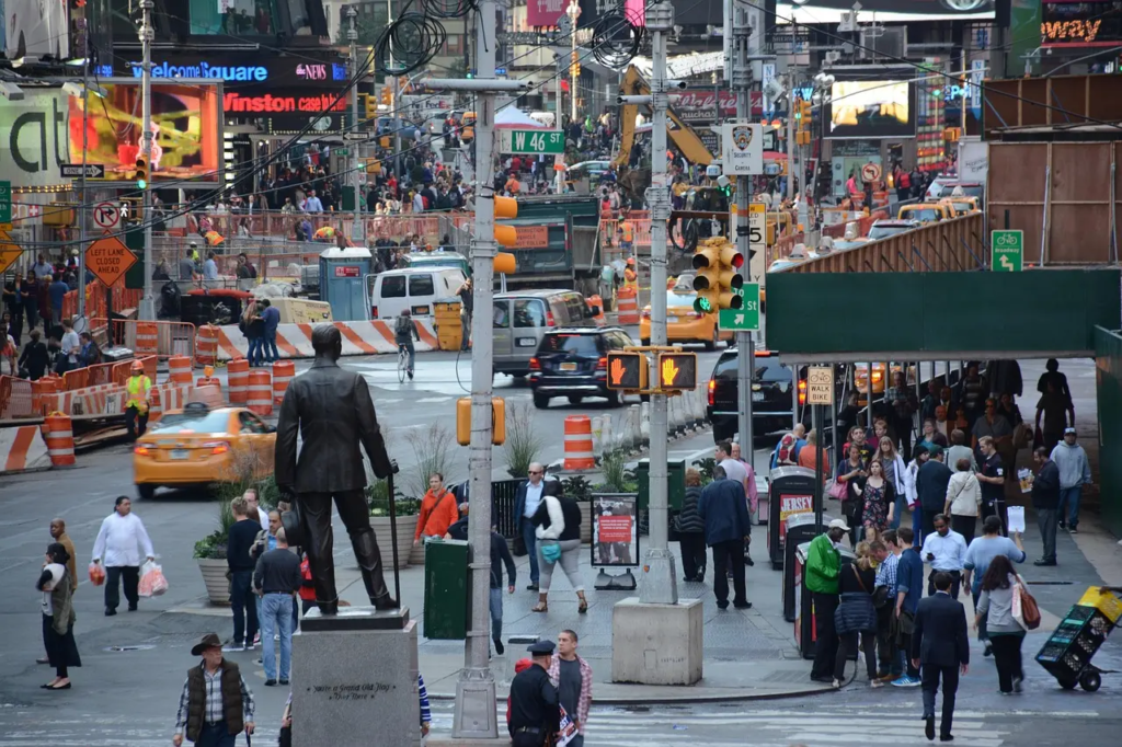 Blurred traffic lights symbolizing the overwhelming pace of modern life and the longing for authentic connection